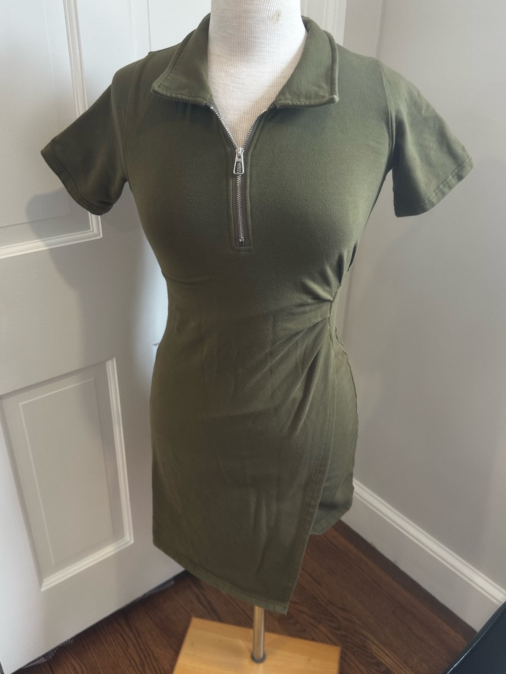 Women’s Olive Army Green Stretchy S/S Polo Dress with Ruching Fits like XS/S